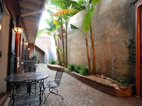 On St. Peter, A French Quarter Inn Nueva Orleans