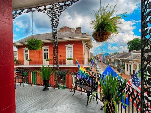 On St. Peter, A French Quarter Nueva Orleans